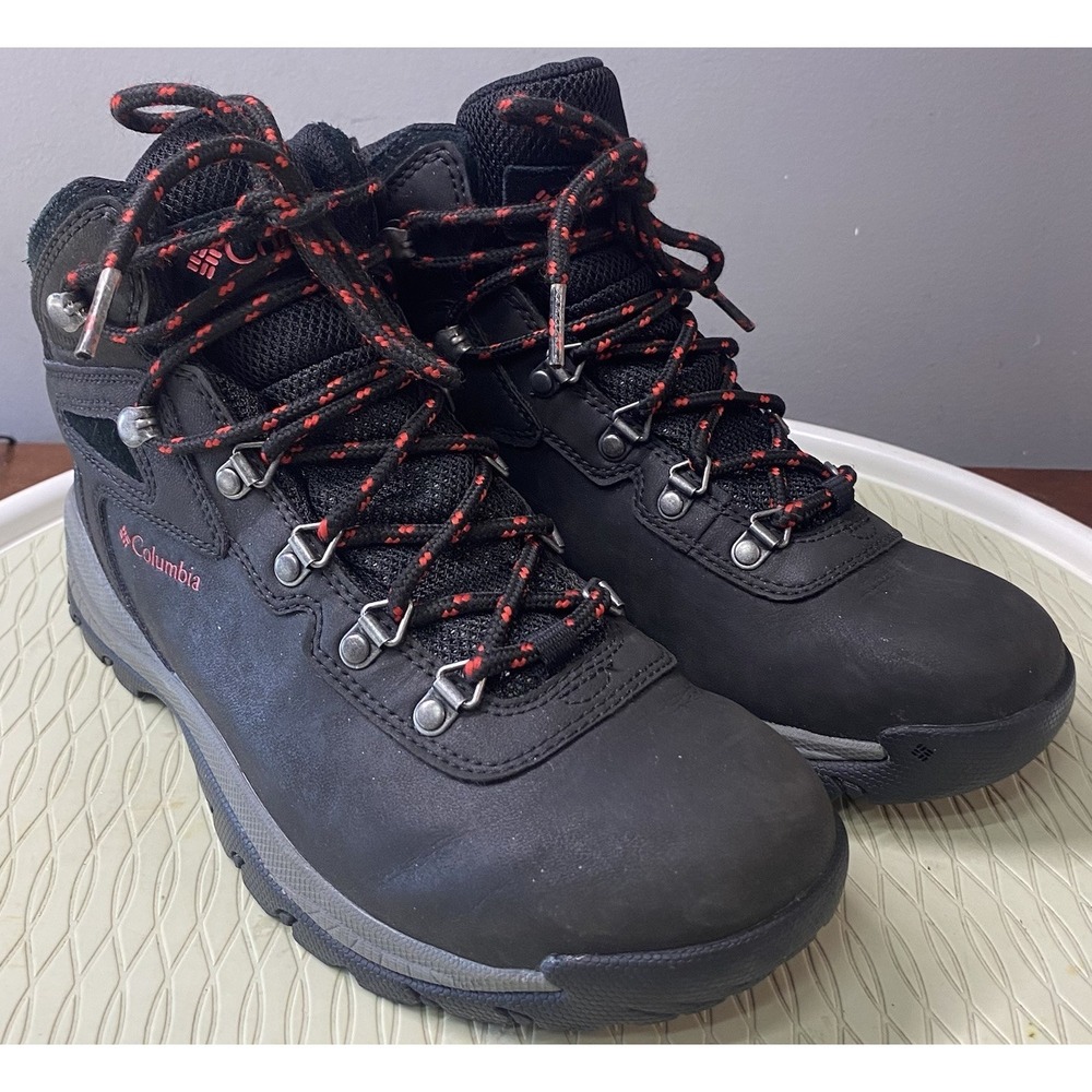 Columbia Women's Newton Ridge Waterproof Black Winter Hiking Ankle Boots 10 EUC
